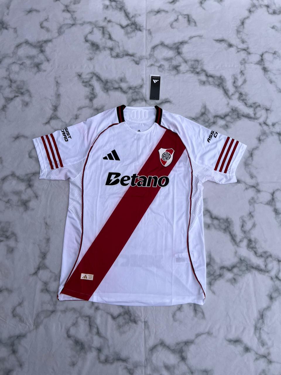 Camiseta River titular — foto 1