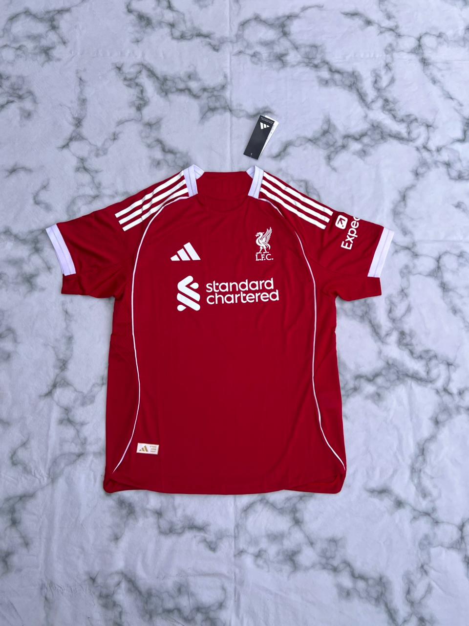 Camiseta Liverpool 2026 — foto 1