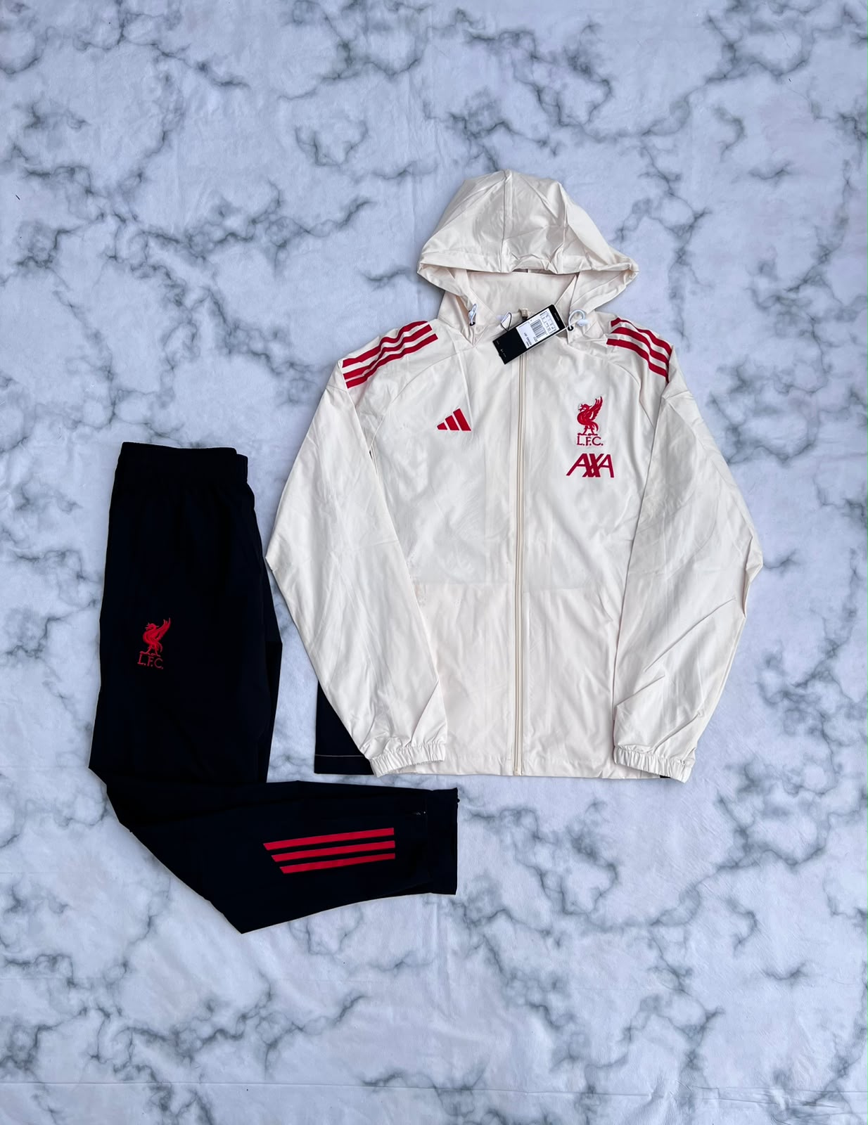 Conjunto Liverpool FC — foto 1