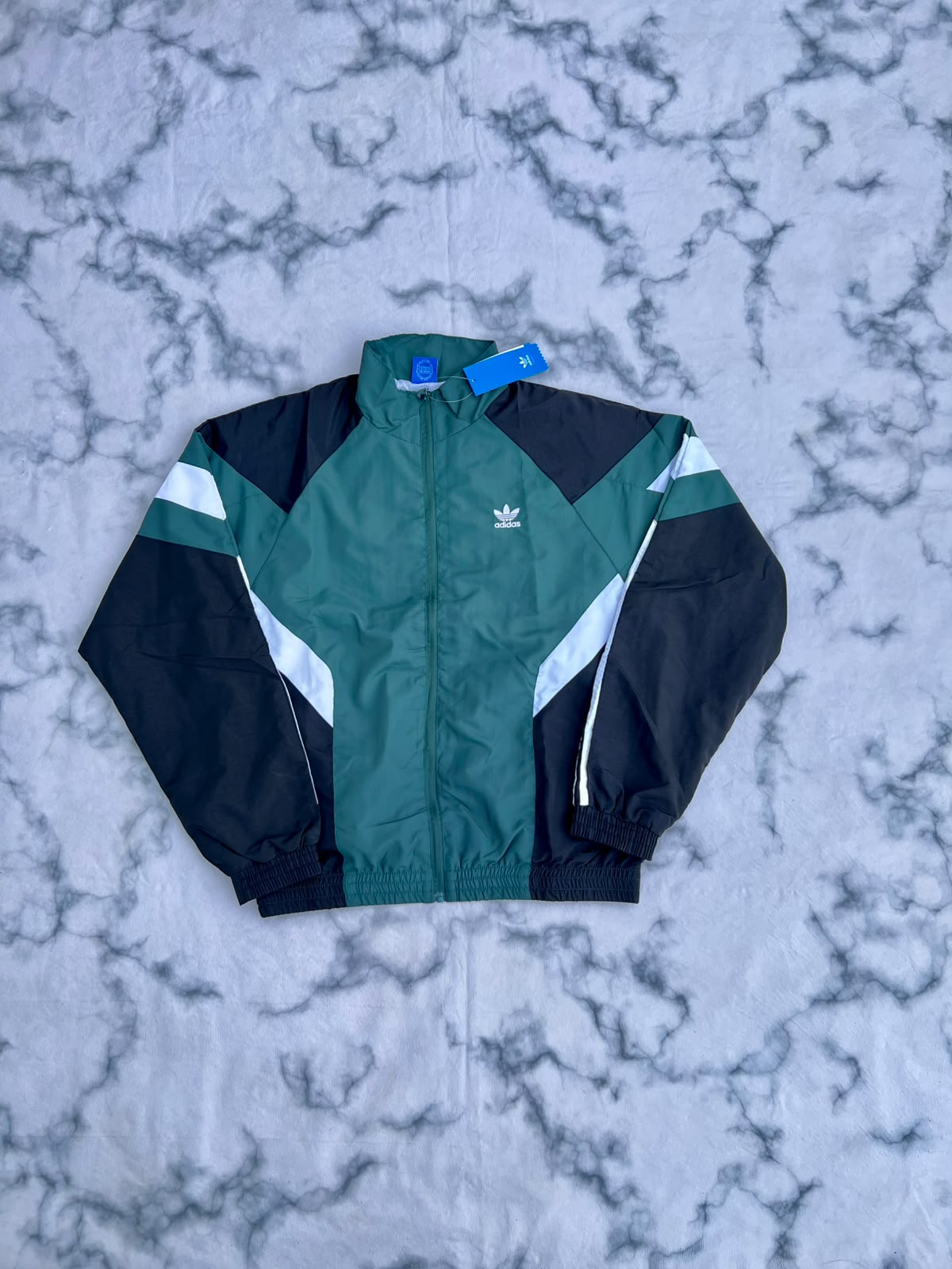 Campera Adidas Retro — foto 1