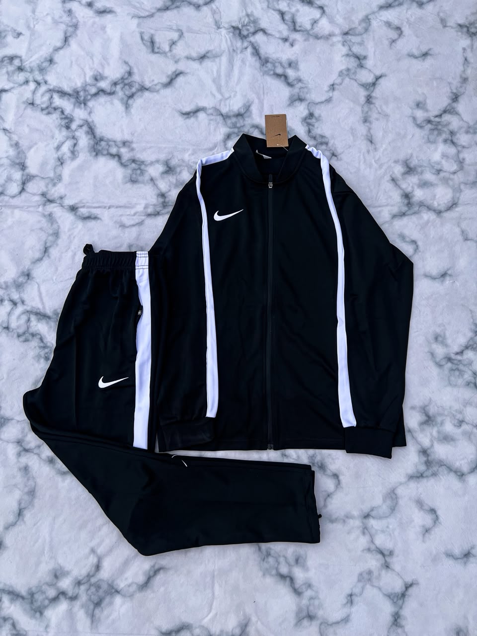 NIKE NEGRO — foto 1