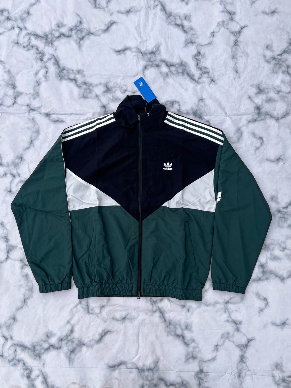 ADIDAS RETRO — foto 1