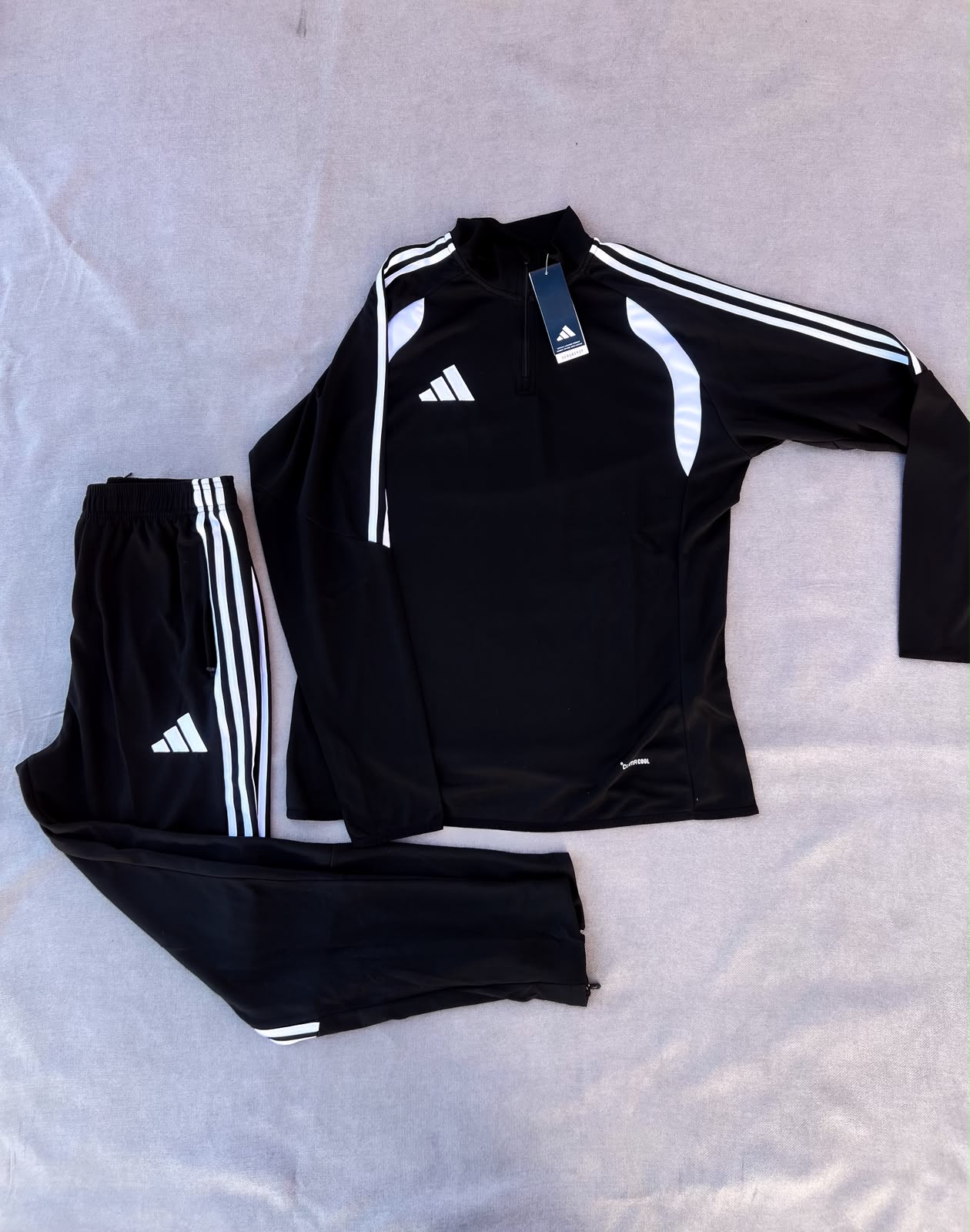 Conjunto Adidas Negro — foto 1