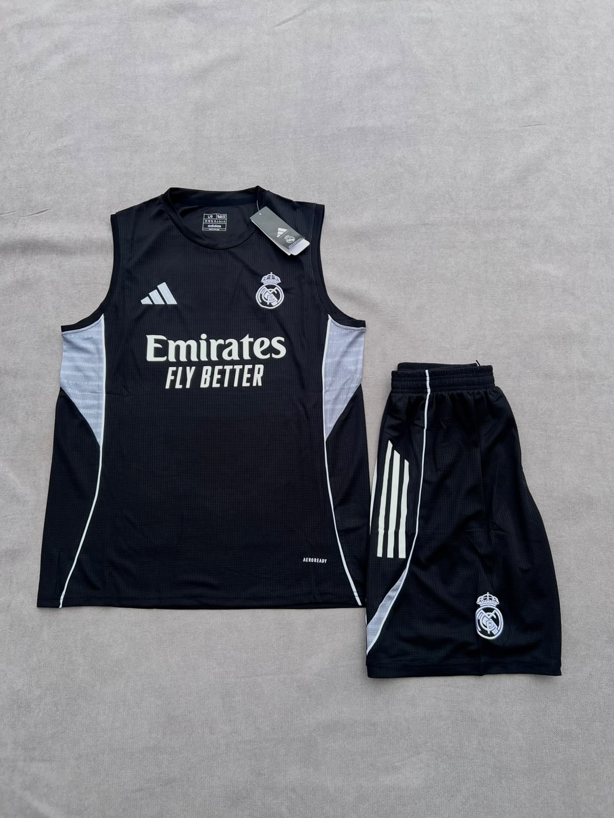 Conjunto Real Madrid — foto 1