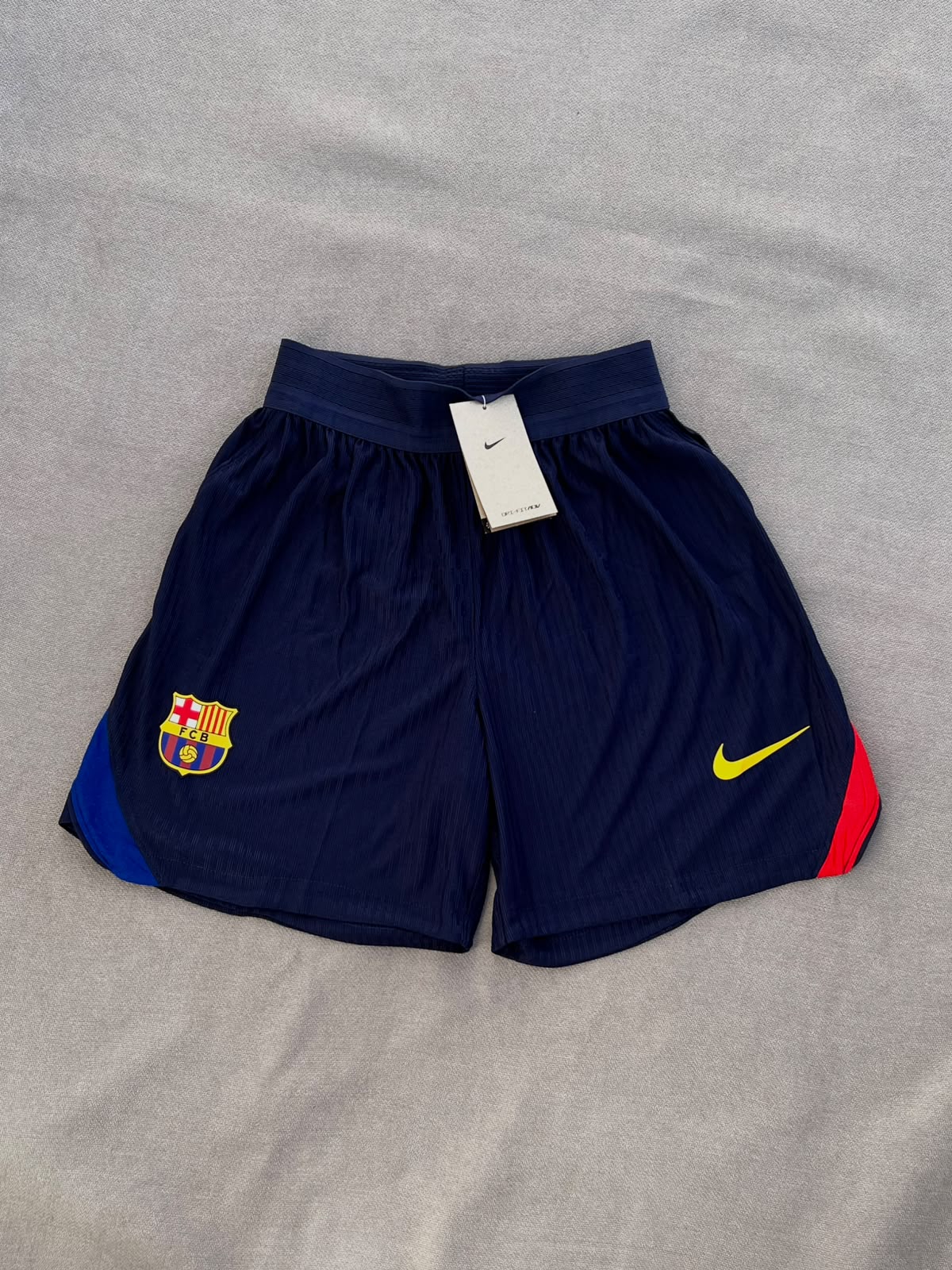 Short Barsa 2026 — foto 1
